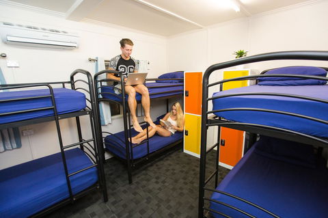 Mad Monkey Central - Hervey Bay Accommodation 22