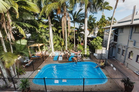 Mad Monkey Central - Hervey Bay Accommodation 40
