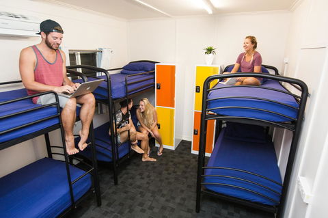 Mad Monkey Central - Hervey Bay Accommodation 21
