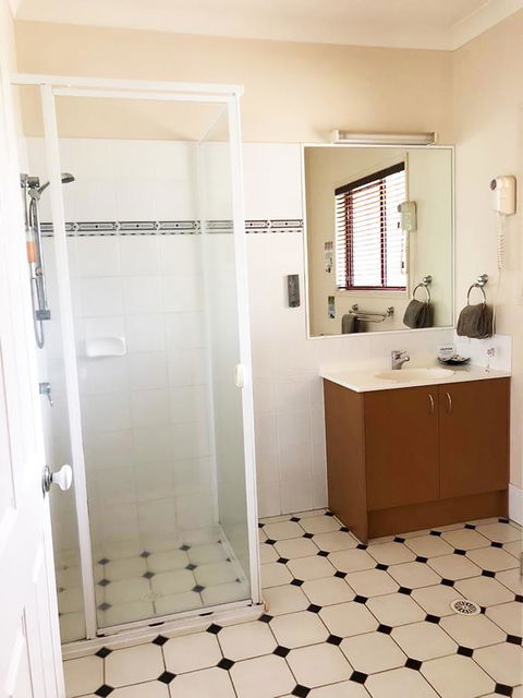 The Bearded Dragon Boutique Hotel - Hervey Bay Accommodation 12