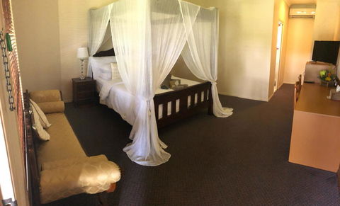 The Bearded Dragon Boutique Hotel - Hervey Bay Accommodation 9