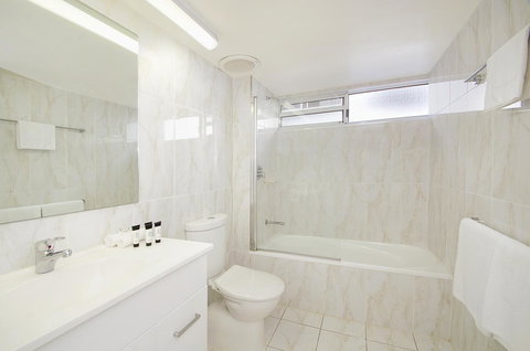 Bali Hai Apartments Noosa - Hervey Bay Accommodation 11