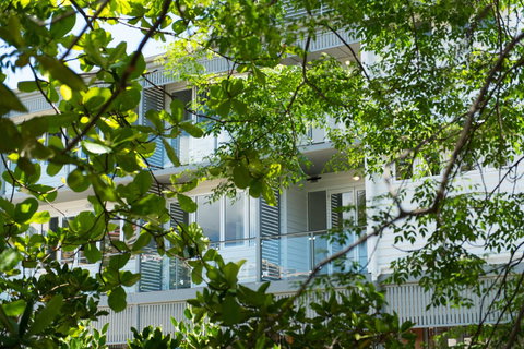 Heart Hotel And Gallery Whitsundays - Hervey Bay Accommodation 9