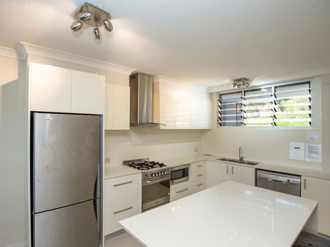 Beach Lodges - Tourism Hervey Bay 21