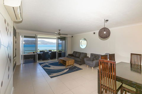 Beach Lodges - Tourism Hervey Bay 2