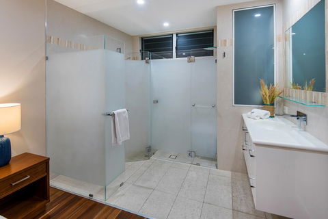 Beach Lodges - Tourism Hervey Bay 42