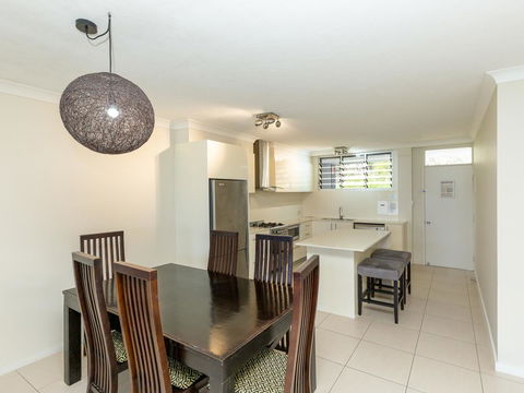 Beach Lodges - Tourism Hervey Bay 22