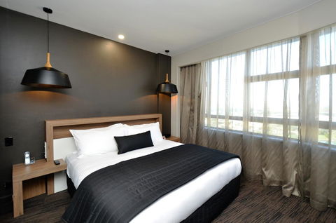 Hotel Grand Chancellor Townsville - Hervey Bay Accommodation 5