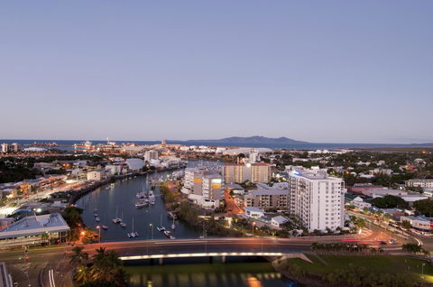 Hotel Grand Chancellor Townsville - Hervey Bay Accommodation 35