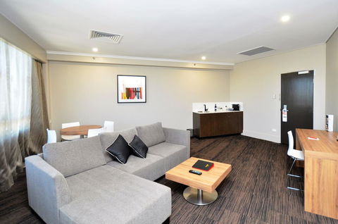 Hotel Grand Chancellor Townsville - Hervey Bay Accommodation 2