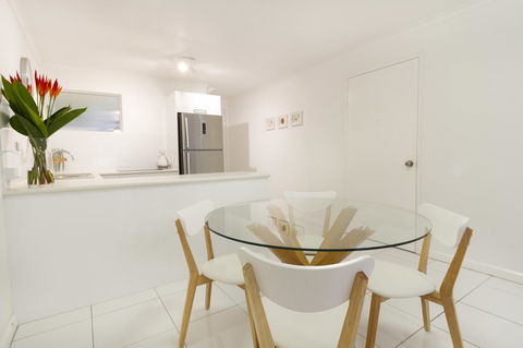 The White House Port Douglas - Tourism Hervey Bay 13