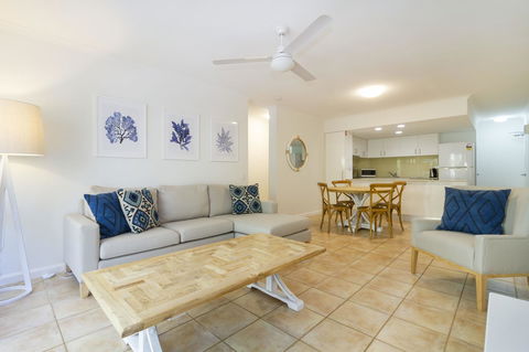 The White House Port Douglas - Tourism Hervey Bay 28