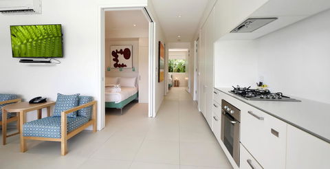 Pool Resort Port Douglas - Hervey Bay Accommodation 14