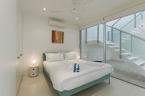 Pool Resort Port Douglas - Hervey Bay Accommodation 23