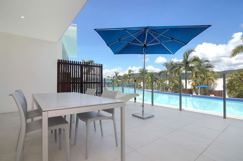 Pool Resort Port Douglas - Hervey Bay Accommodation 9