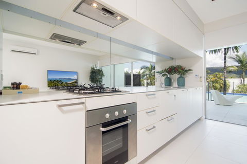 Pool Resort Port Douglas - Hervey Bay Accommodation 8