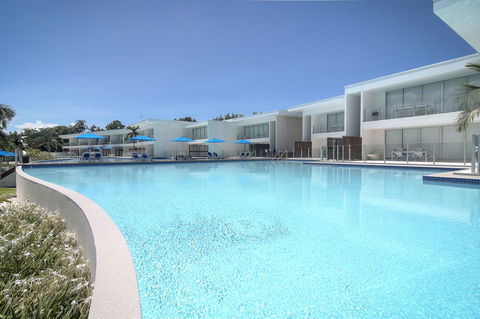 Pool Resort Port Douglas - Hervey Bay Accommodation 3