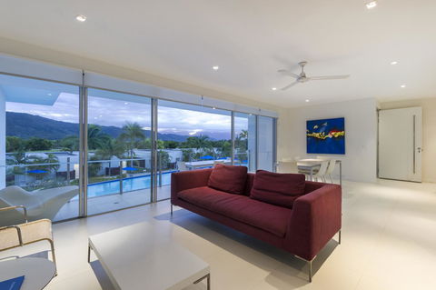 Pool Resort Port Douglas - Hervey Bay Accommodation 17