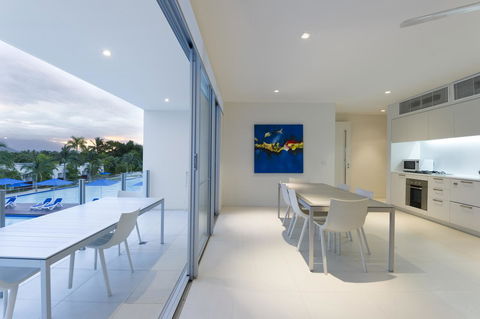 Pool Resort Port Douglas - Hervey Bay Accommodation 16