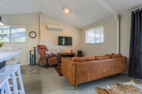 Bed & Breakfast 1 Bedroom Guest House - Hervey Bay Accommodation 25