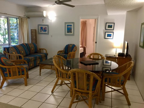 The Port Douglas Queenslander - Hervey Bay Accommodation 6