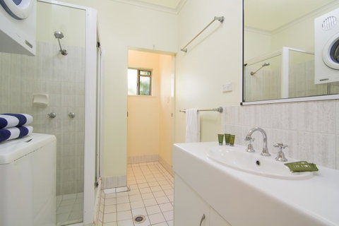 The Port Douglas Queenslander - Hervey Bay Accommodation 12
