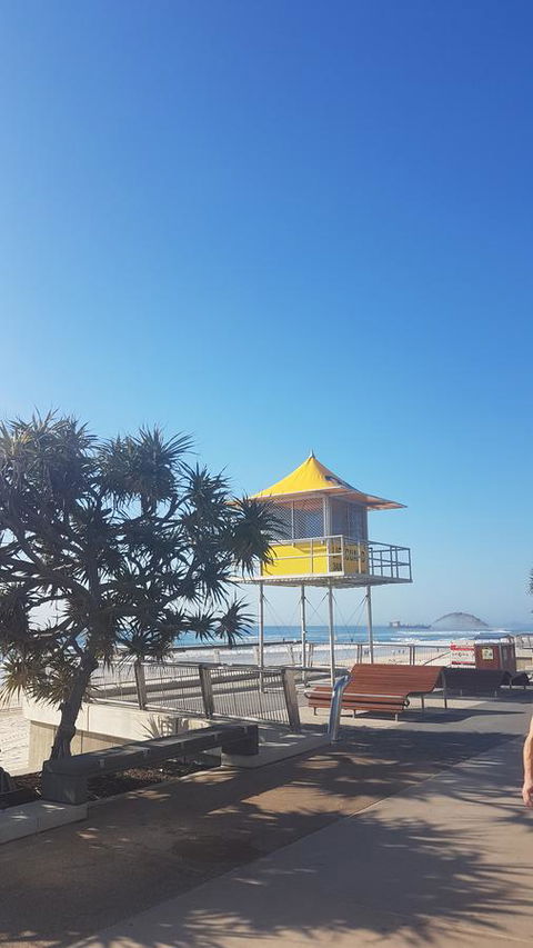 Circle Luxury Holidays - Tourism Hervey Bay 0