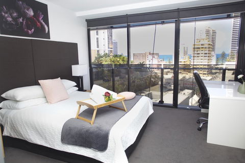 Circle Luxury Holidays - Tourism Hervey Bay 9