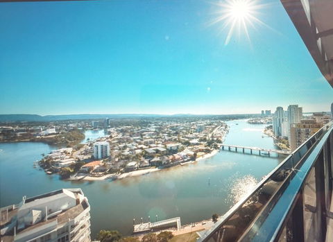 Circle Luxury Holidays - Tourism Hervey Bay 10