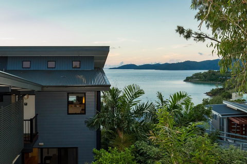 Shorelines - Hervey Bay Accommodation 24