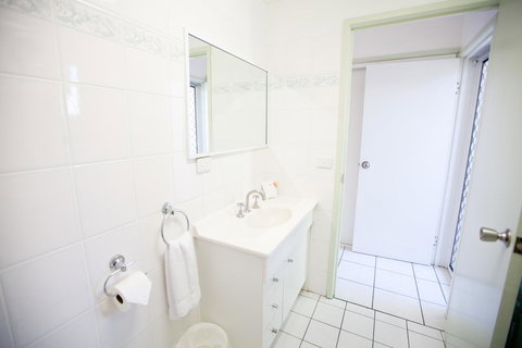 Trinity Beach Pacific - Hervey Bay Accommodation 9