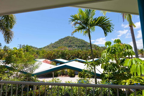 Trinity Beach Pacific - Hervey Bay Accommodation 23