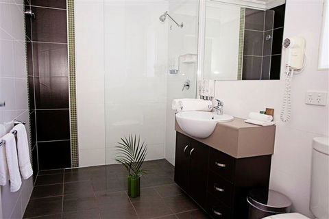 Drovers Motor Inn - Tourism Hervey Bay 3