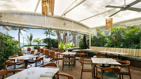 Palm Cove Paradise - Couples Spa Beach Getaway - Tourism Hervey Bay 23