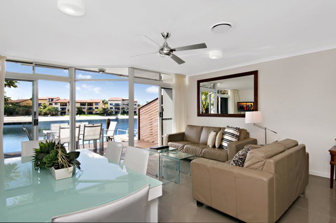 Skippers Cove Waterfront Resort - Hervey Bay Accommodation 6