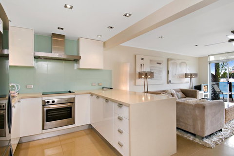 Skippers Cove Waterfront Resort - Hervey Bay Accommodation 10