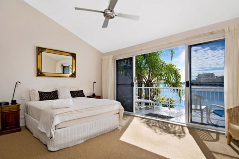 Skippers Cove Waterfront Resort - Hervey Bay Accommodation 12
