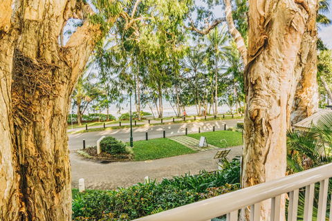 The Reef House Adults Retreat - Enjoy 28 Complimentary Inclusions - Tourism Hervey Bay 37
