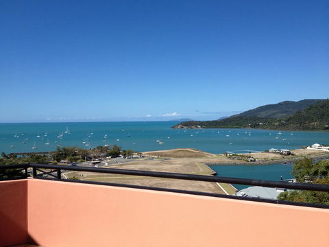 Martinique Whitsunday Resort - Hervey Bay Accommodation 42