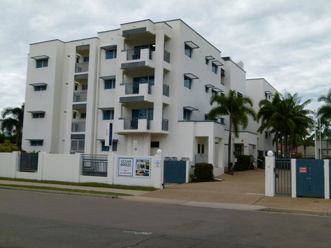 Madison Ocean Breeze Apartments - Hervey Bay Accommodation 2