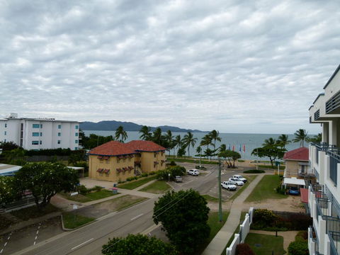 Madison Ocean Breeze Apartments - Hervey Bay Accommodation 39
