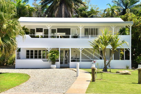 Jamaica Beach House - Hervey Bay Accommodation 16