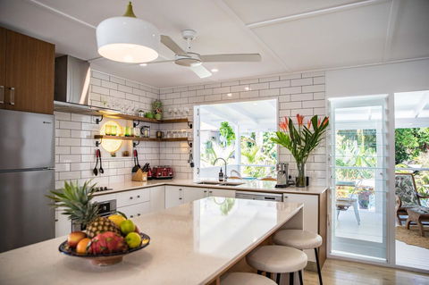 Jamaica Beach House - Hervey Bay Accommodation 3