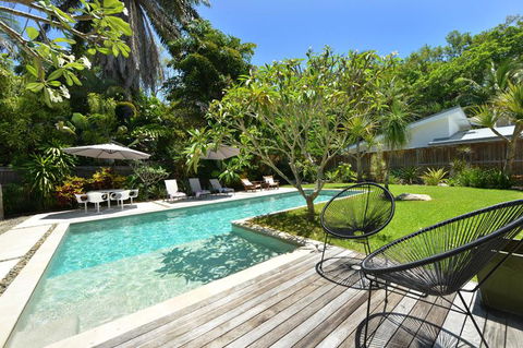 Jamaica Beach House - Hervey Bay Accommodation 4