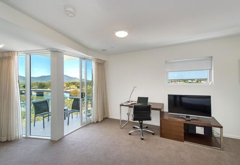 Empire Apartment Hotel Rockhampton - Hervey Bay Accommodation 21