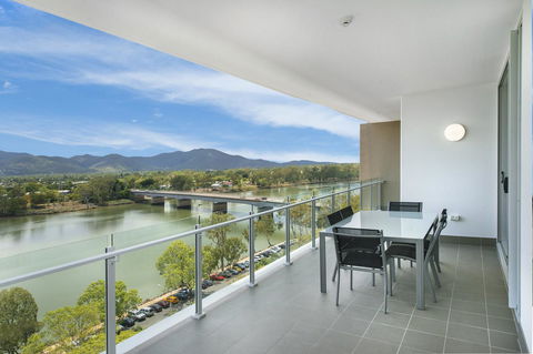 Empire Apartment Hotel Rockhampton - Hervey Bay Accommodation 34