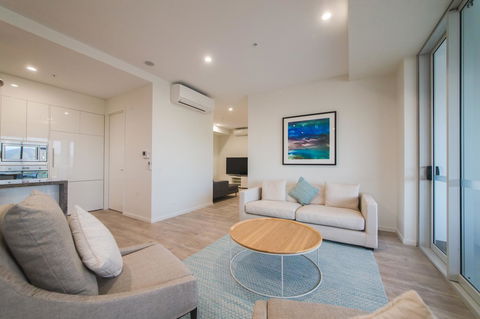 Empire Apartment Hotel Rockhampton - Hervey Bay Accommodation 2