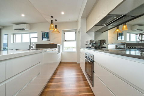 Empire Apartment Hotel Rockhampton - Hervey Bay Accommodation 12