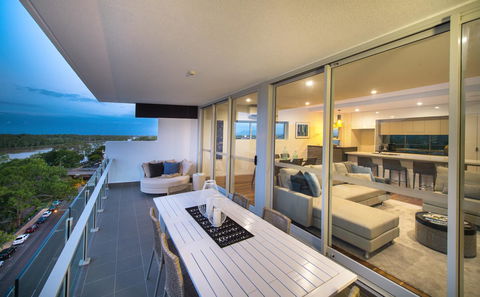 Empire Apartment Hotel Rockhampton - Hervey Bay Accommodation 6