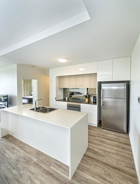 Empire Apartment Hotel Rockhampton - Hervey Bay Accommodation 32